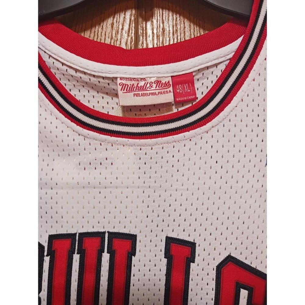 Michael Jordan (Mitchell/Ness)-(Bulls)-(No.45)-(White/Red)-(XL)-(New)-$100.00 - Picture 7 of 9